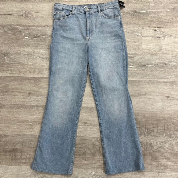 Lovers And Friends Light Wash Greyson Jeans - Size 14 - Picture 3 of 5